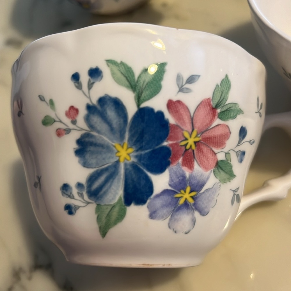 Set of 4 Nikko coffee cup Firm price
